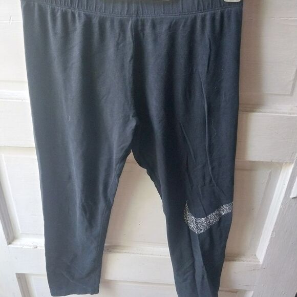 Nike Black Leggings with White Logo - Picture 1 of 5